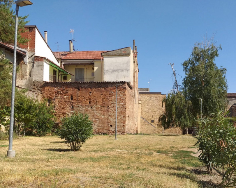 Il ‘Giardino delle streghe’ ospiterà il “dog park”